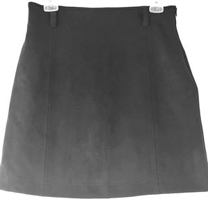 HAUTE MONDE SKIRT.  SIZE M